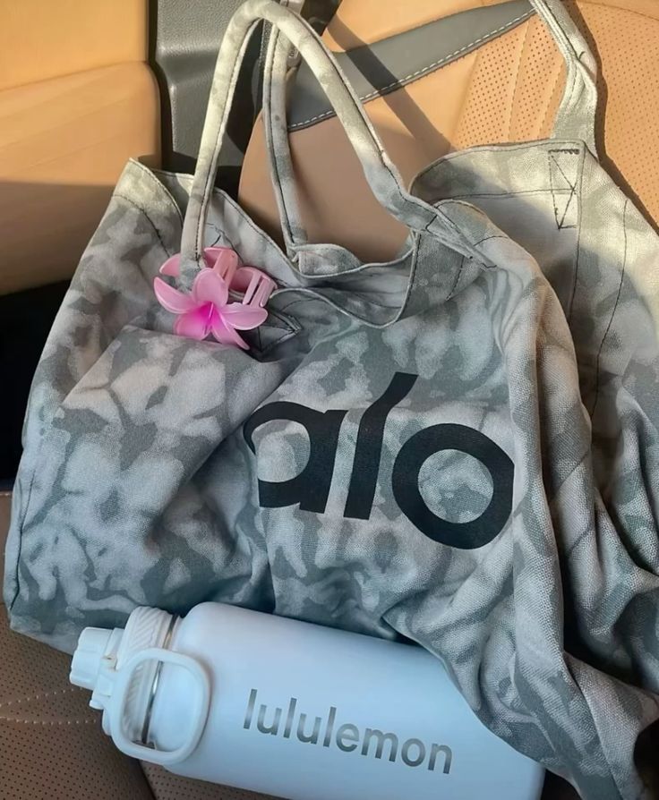 ALO Yoga Gray Women's Tote Bag