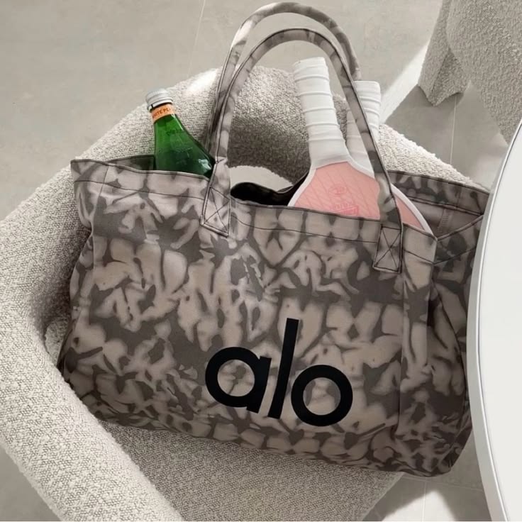 ALO Yoga Gray Women's Tote Bag