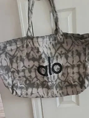 ALO Yoga Gray Women's Tote Bag